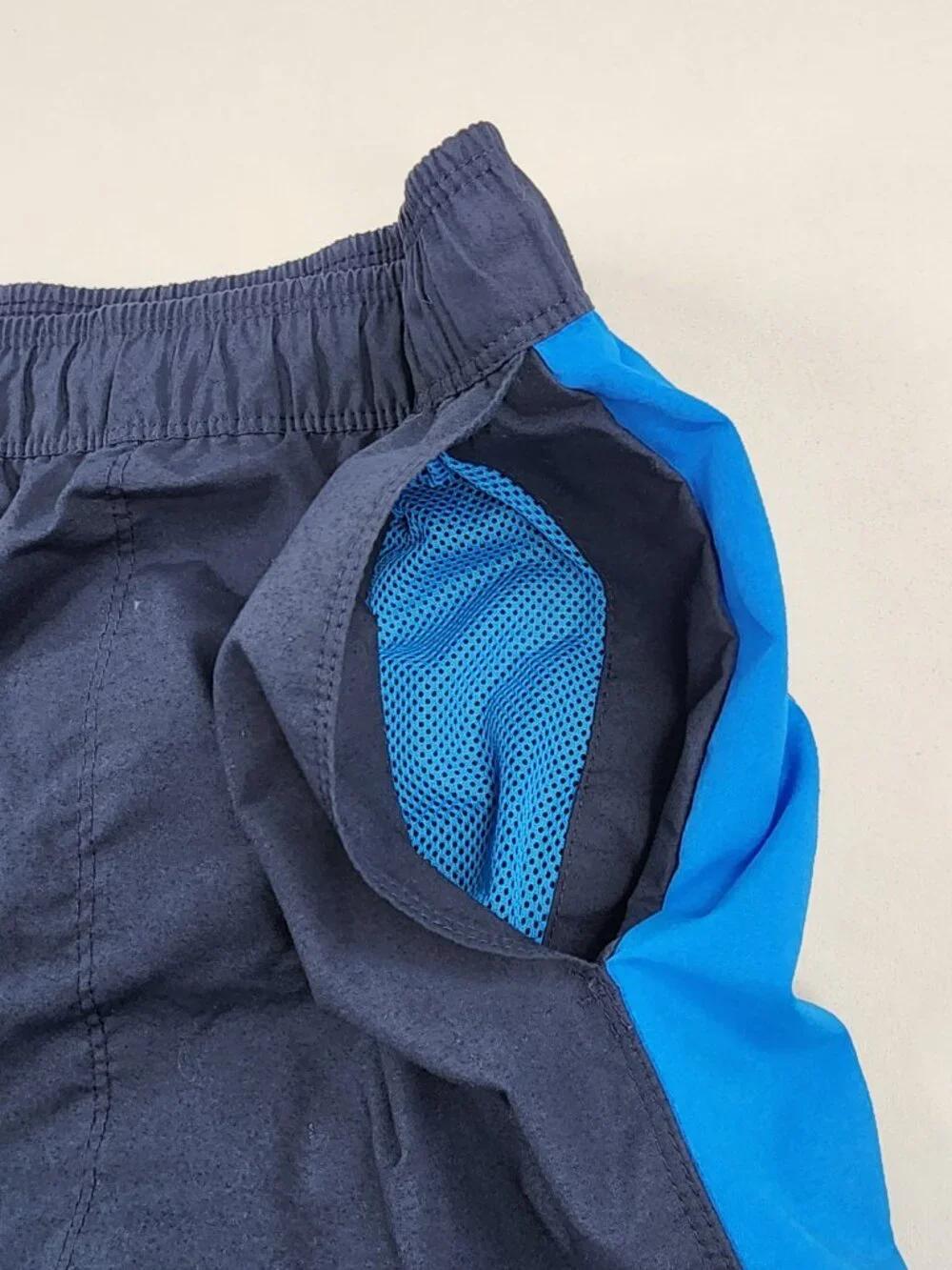 Nike Mens XXL Blue Swim Trunks Shorts Pockets Athletic Drawstring Stretch
